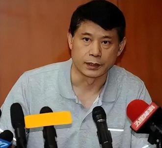  王治郅的爭議行為如何影響中國籃球發展？